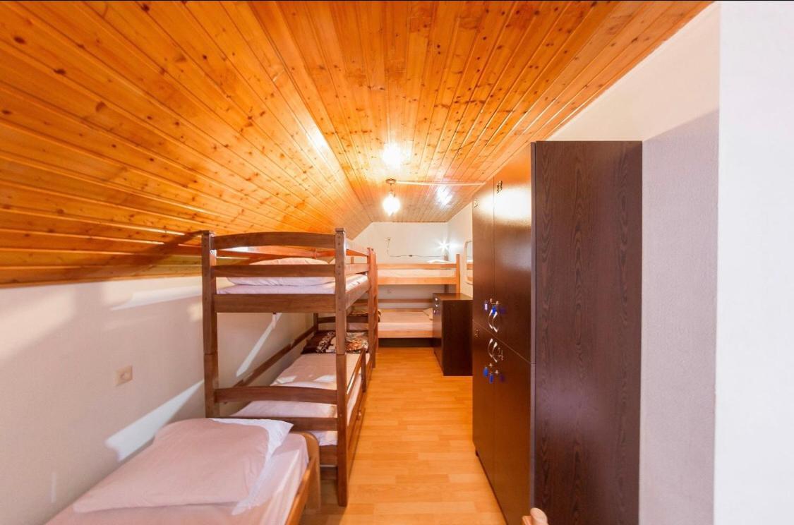 Saryan Hotel Єреван Екстер'єр фото
